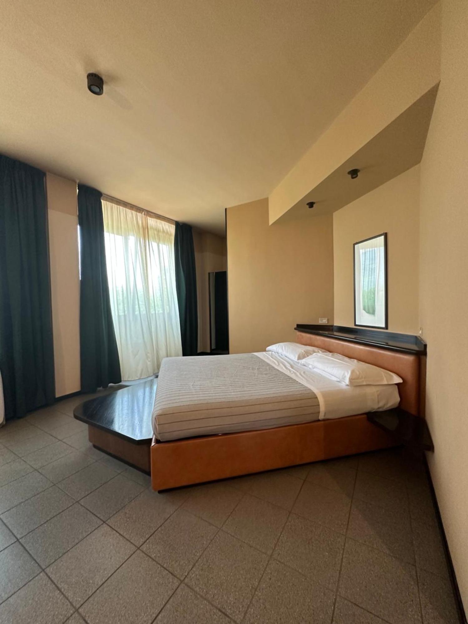 Hotel Griselda Saluzzo Kültér fotó