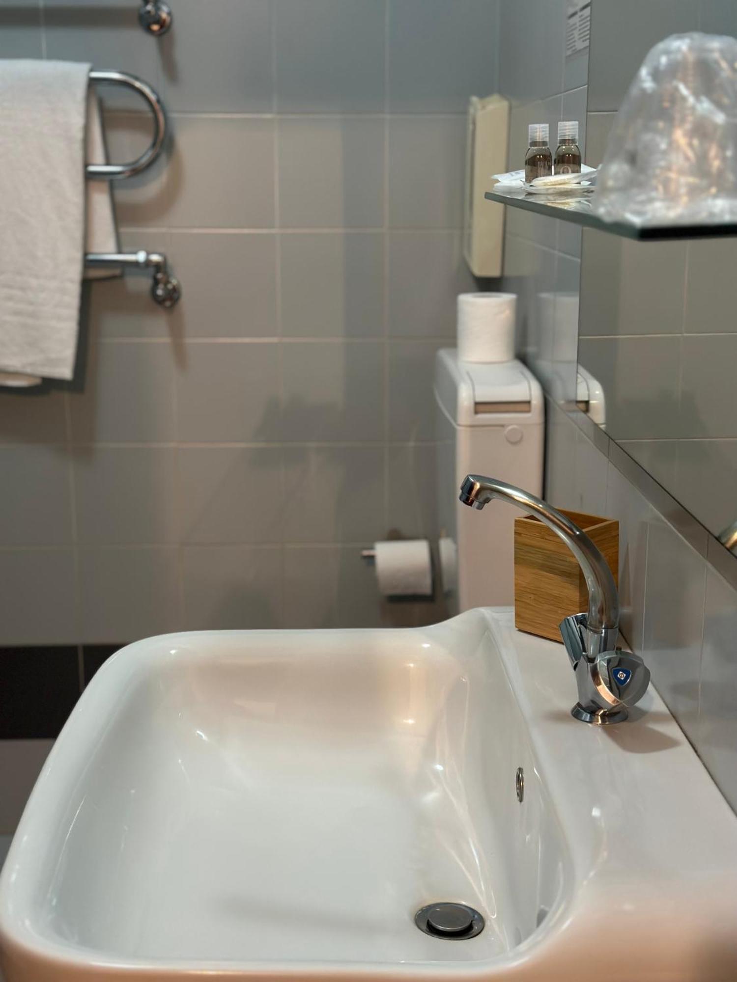 Hotel Griselda Saluzzo Kültér fotó